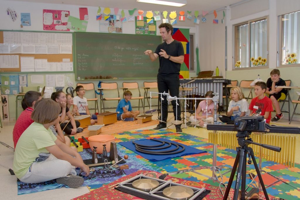 Un artista viene a vernos TEA