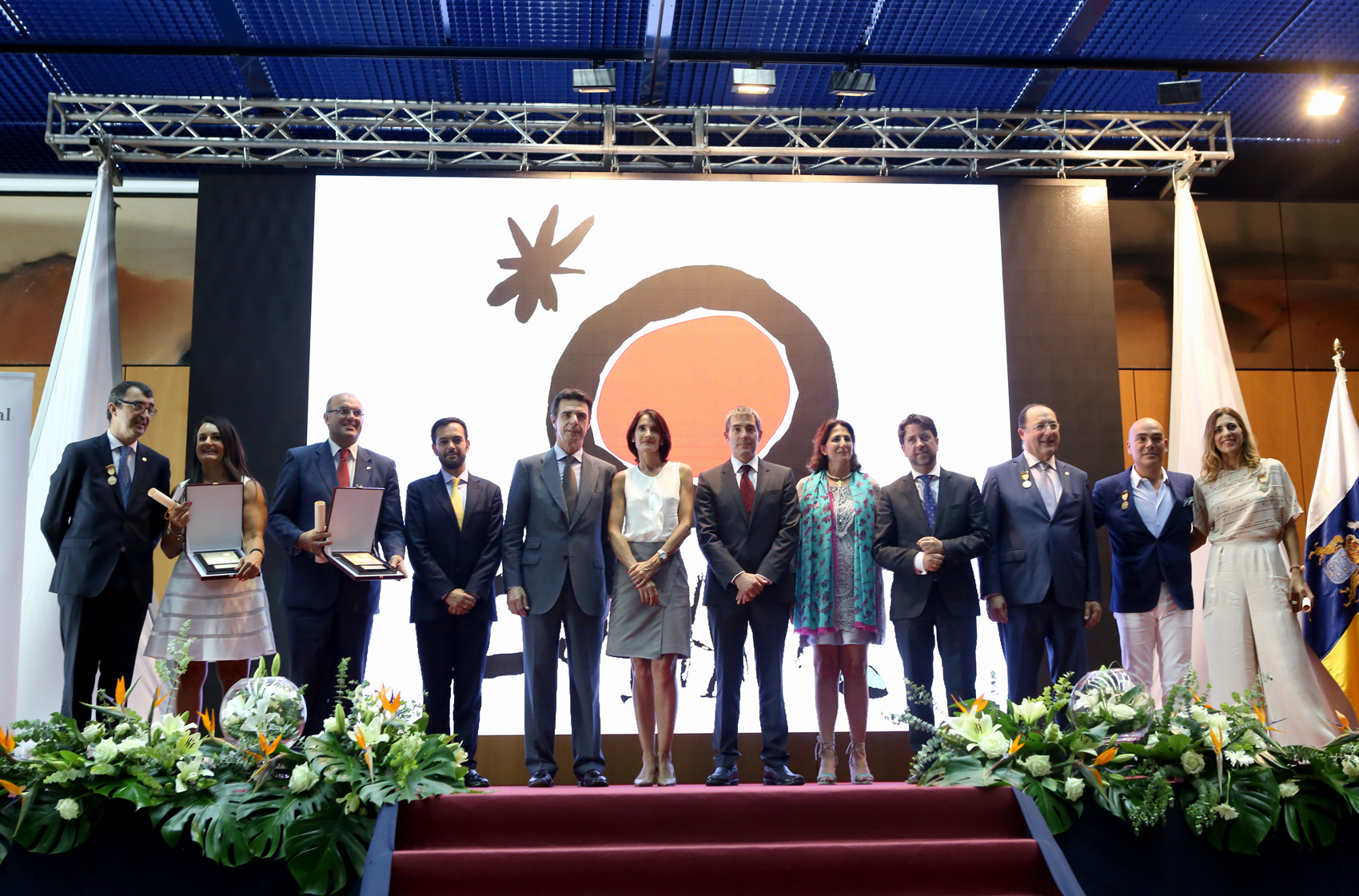 Autoridades y premiados durante el acto celebrado en el Puerto de la Cruz
