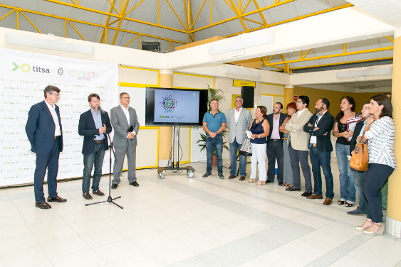 El presidente durante la presentación de la nueva red de guaguas del sur