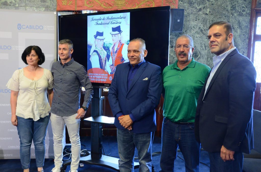 indumentaria tradicional de las islas